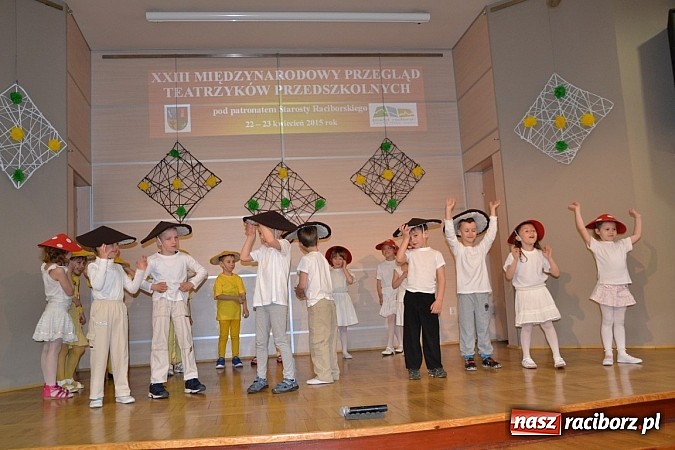Zdjęcie w galerii na portalu naszraciborz.pl: XXIII Międzynarodowy Przegląd Teatrzyków Przedszkolnych w Tworkowie - FOTOREPORTAŻ wiadomości z regionu