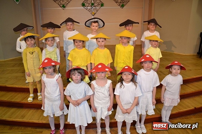 Zdjęcie w galerii na portalu naszraciborz.pl: XXIII Międzynarodowy Przegląd Teatrzyków Przedszkolnych w Tworkowie - FOTOREPORTAŻ wiadomości z regionu
