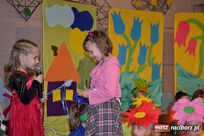 Zdjęcie w galerii na portalu naszraciborz.pl: XXIII Międzynarodowy Przegląd Teatrzyków Przedszkolnych w Tworkowie - FOTOREPORTAŻ wiadomości z regionu