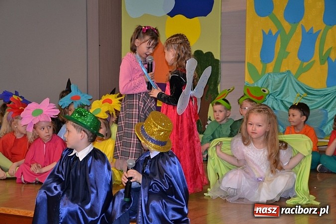 Zdjęcie w galerii na portalu naszraciborz.pl: XXIII Międzynarodowy Przegląd Teatrzyków Przedszkolnych w Tworkowie - FOTOREPORTAŻ wiadomości z regionu