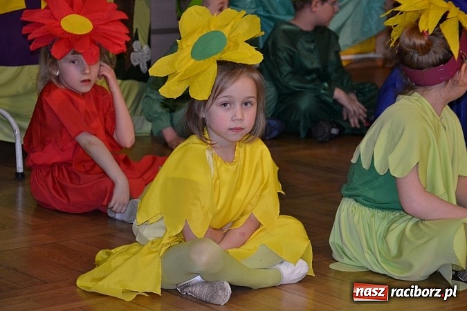 Zdjęcie w galerii na portalu naszraciborz.pl: XXIII Międzynarodowy Przegląd Teatrzyków Przedszkolnych w Tworkowie - FOTOREPORTAŻ wiadomości z regionu