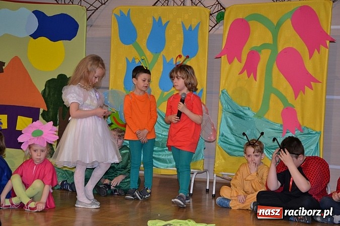 Zdjęcie w galerii na portalu naszraciborz.pl: XXIII Międzynarodowy Przegląd Teatrzyków Przedszkolnych w Tworkowie - FOTOREPORTAŻ wiadomości z regionu