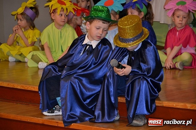Zdjęcie w galerii na portalu naszraciborz.pl: XXIII Międzynarodowy Przegląd Teatrzyków Przedszkolnych w Tworkowie - FOTOREPORTAŻ wiadomości z regionu