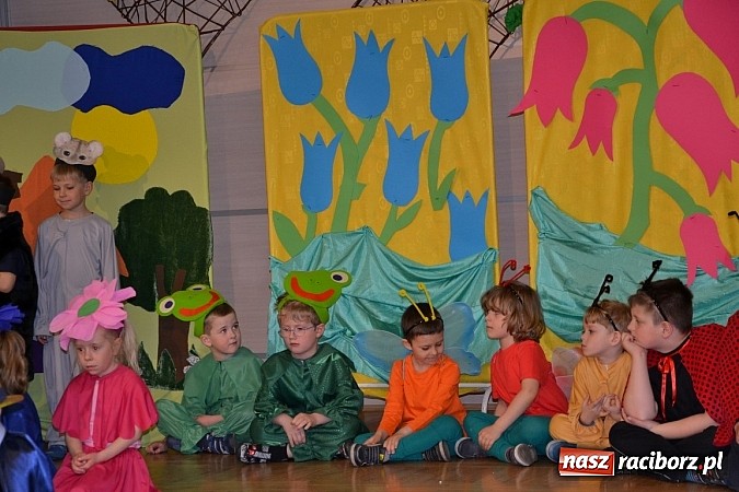 Zdjęcie w galerii na portalu naszraciborz.pl: XXIII Międzynarodowy Przegląd Teatrzyków Przedszkolnych w Tworkowie - FOTOREPORTAŻ wiadomości z regionu