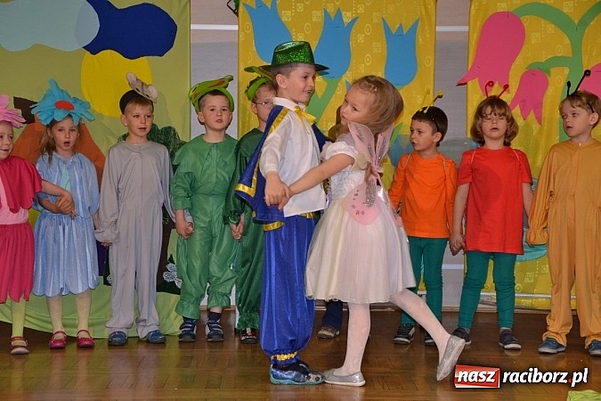 Zdjęcie w galerii na portalu naszraciborz.pl: XXIII Międzynarodowy Przegląd Teatrzyków Przedszkolnych w Tworkowie - FOTOREPORTAŻ wiadomości z regionu