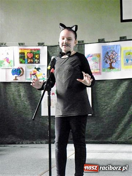 Zdjęcie w galerii na portalu naszraciborz.pl: O wesołym Maćku, co słodycze wcina – czyli wiersze znane i nieznane w szkole w Rudach  wiadomości z regionu