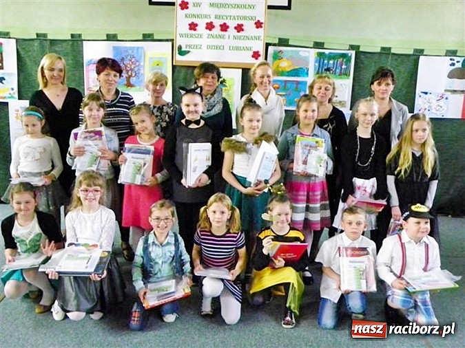 Zdjęcie w galerii na portalu naszraciborz.pl: O wesołym Maćku, co słodycze wcina – czyli wiersze znane i nieznane w szkole w Rudach  wiadomości z regionu