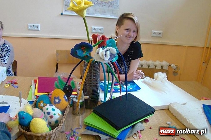 Zdjęcie w galerii na portalu naszraciborz.pl: Kolorowa wiosna w Zespole Szkół Specjalnych w Raciborzu wiadomości z regionu