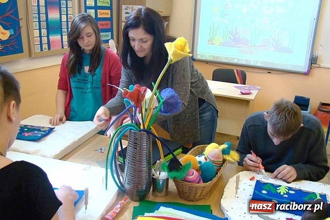 Zdjęcie w galerii na portalu naszraciborz.pl: Kolorowa wiosna w Zespole Szkół Specjalnych w Raciborzu wiadomości z regionu