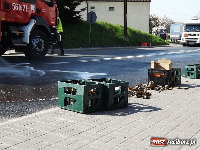 Zdjęcie w galerii na portalu naszraciborz.pl: Piwo popłynęło ulicą Kozielską! wiadomości z regionu