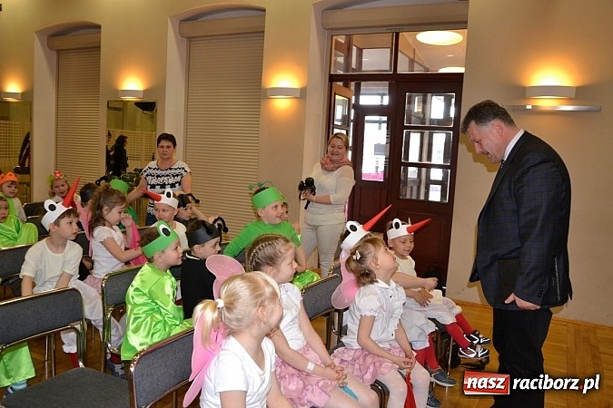 Zdjęcie w galerii na portalu naszraciborz.pl: XXIII  Międzynarodowy Przegląd Teatrzyków Przedszkolnych zakończony  wiadomości z regionu