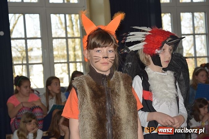 Zdjęcie w galerii na portalu naszraciborz.pl: Z energią zmieńmy źródła - Dzień Ziemi w SP4  wiadomości z regionu