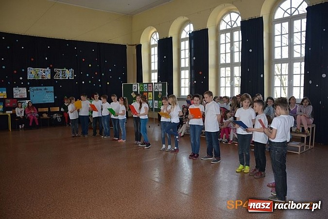 Zdjęcie w galerii na portalu naszraciborz.pl: Z energią zmieńmy źródła - Dzień Ziemi w SP4  wiadomości z regionu