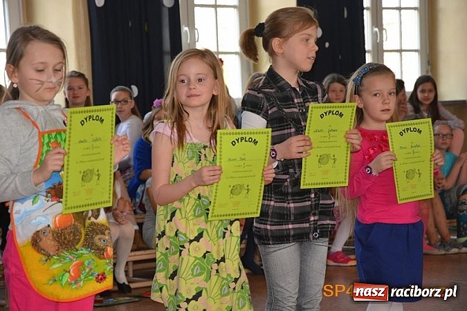 Zdjęcie w galerii na portalu naszraciborz.pl: Z energią zmieńmy źródła - Dzień Ziemi w SP4  wiadomości z regionu