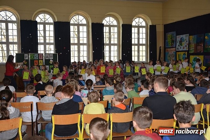 Zdjęcie w galerii na portalu naszraciborz.pl: Z energią zmieńmy źródła - Dzień Ziemi w SP4  wiadomości z regionu