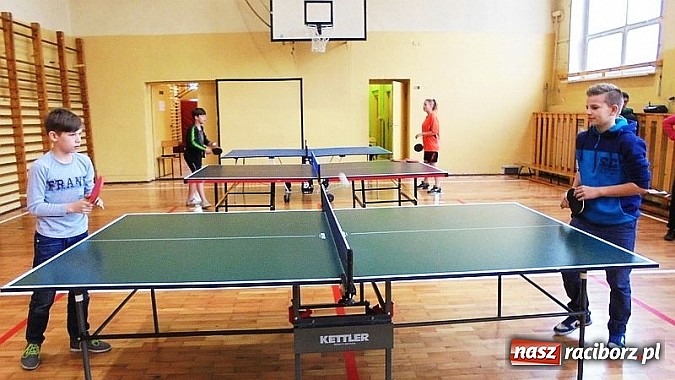 Zdjęcie w galerii na portalu naszraciborz.pl: Otwarcie wyremontowanej świetlicy i Dni Otwarte w Gimnazjum nr 5  wiadomości z regionu