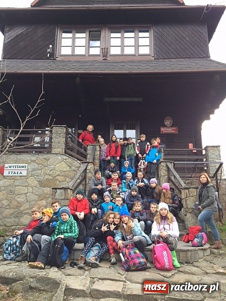 Zdjęcie w galerii na portalu naszraciborz.pl: Uczniowie z Nędzy z misją - przyroda w Babiogórskim Parku Narodowym  wiadomości z regionu