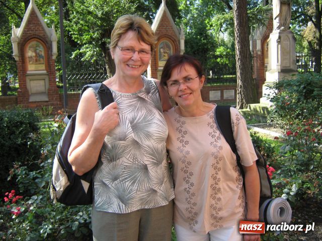 Zdjęcie w galerii na portalu naszraciborz.pl: Bracia i siostry idą do Częstochowy wiadomości z regionu