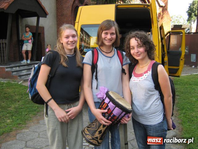 Zdjęcie w galerii na portalu naszraciborz.pl: Bracia i siostry idą do Częstochowy wiadomości z regionu