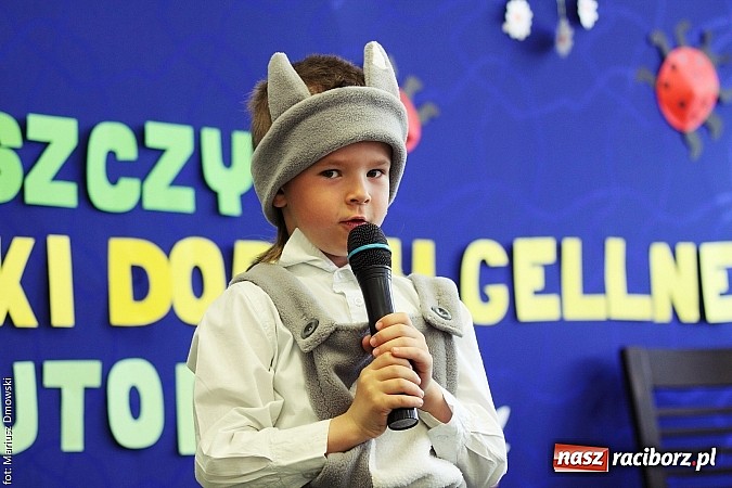 Zdjęcie w galerii na portalu naszraciborz.pl: W Krzanowicach przedszkolaki recytowały wiersze wiadomości z regionu