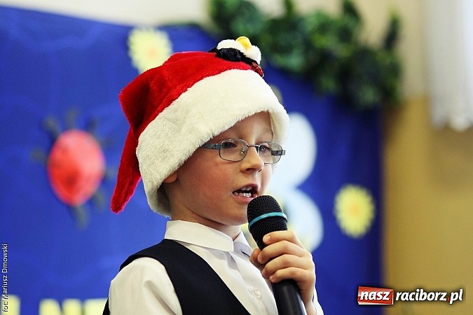 Zdjęcie w galerii na portalu naszraciborz.pl: W Krzanowicach przedszkolaki recytowały wiersze wiadomości z regionu