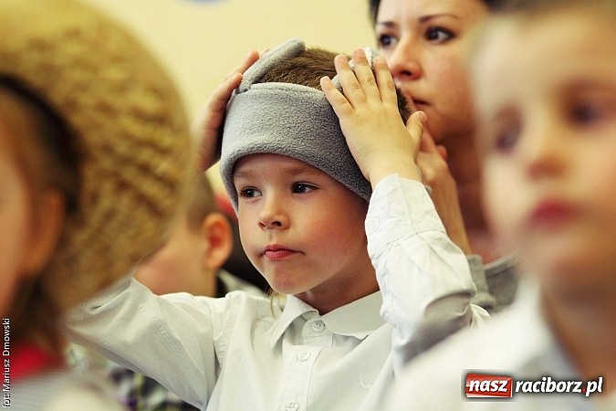 Zdjęcie w galerii na portalu naszraciborz.pl: W Krzanowicach przedszkolaki recytowały wiersze wiadomości z regionu