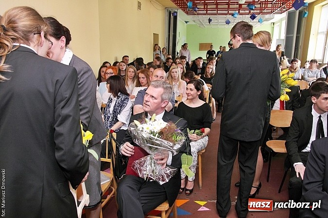 Zdjęcie w galerii na portalu naszraciborz.pl: Z Budowlanki odszedł wyjątkowy rocznik wiadomości z regionu