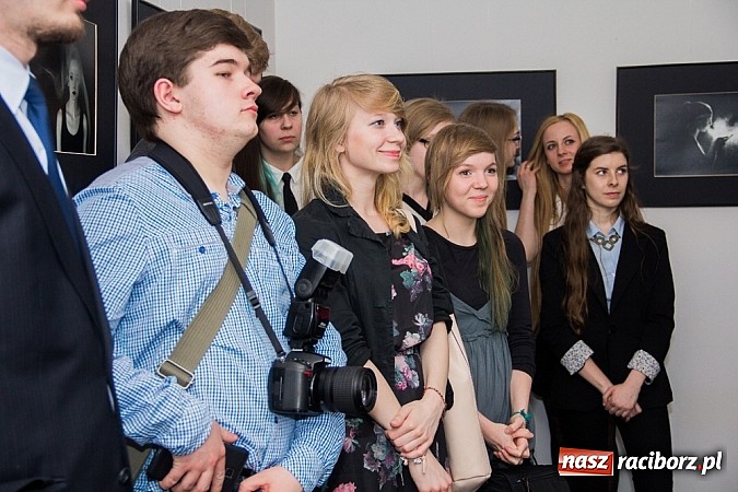 Zdjęcie w galerii na portalu naszraciborz.pl: Żywioły Natury w Galerii Czarny Kot wiadomości z regionu