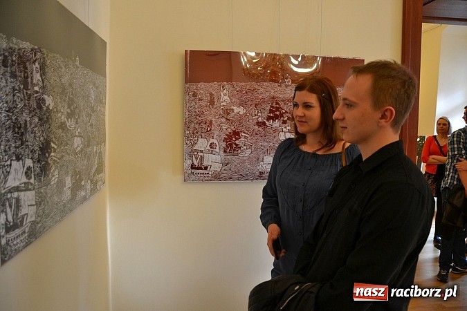 Zdjęcie w galerii na portalu naszraciborz.pl: Grafiki członk&oacute;w Koła Naukowego GRAFIT - na zamku otwarto nową wystawę wiadomości z regionu