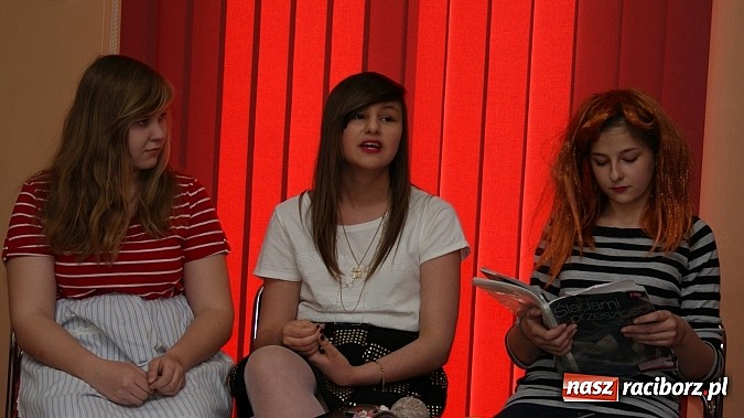 Zdjęcie w galerii na portalu naszraciborz.pl: Tw&oacute;rcze zmagania i wyzwania w książnicy wiadomości z regionu