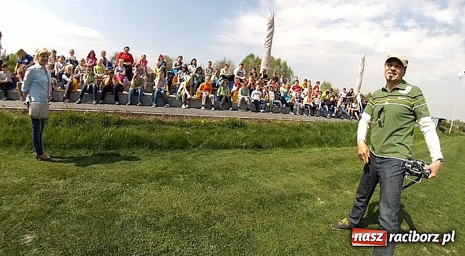 Zdjęcie w galerii na portalu naszraciborz.pl: Skrzydlaty Racibórz dał pokaz modelarski w Raszczycach  wiadomości z regionu