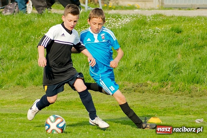 Zdjęcie w galerii na portalu naszraciborz.pl: Waleczna gra Pawłowa. Trzy punkty Borucina wiadomości z regionu