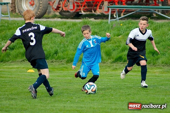 Zdjęcie w galerii na portalu naszraciborz.pl: Waleczna gra Pawłowa. Trzy punkty Borucina wiadomości z regionu