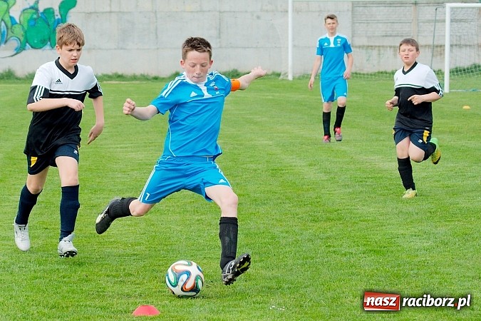 Zdjęcie w galerii na portalu naszraciborz.pl: Waleczna gra Pawłowa. Trzy punkty Borucina wiadomości z regionu