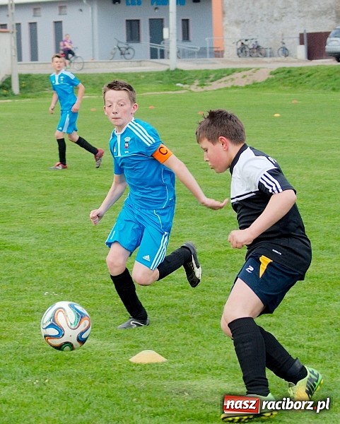 Zdjęcie w galerii na portalu naszraciborz.pl: Waleczna gra Pawłowa. Trzy punkty Borucina wiadomości z regionu
