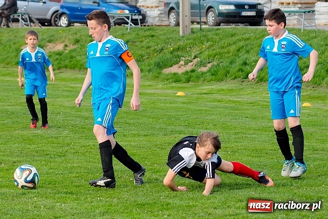 Zdjęcie w galerii na portalu naszraciborz.pl: Waleczna gra Pawłowa. Trzy punkty Borucina wiadomości z regionu