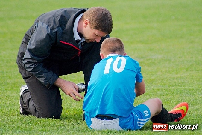 Zdjęcie w galerii na portalu naszraciborz.pl: Waleczna gra Pawłowa. Trzy punkty Borucina wiadomości z regionu