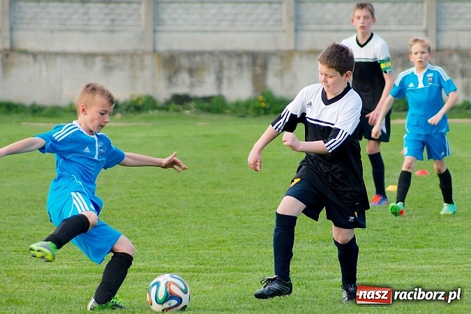 Zdjęcie w galerii na portalu naszraciborz.pl: Waleczna gra Pawłowa. Trzy punkty Borucina wiadomości z regionu