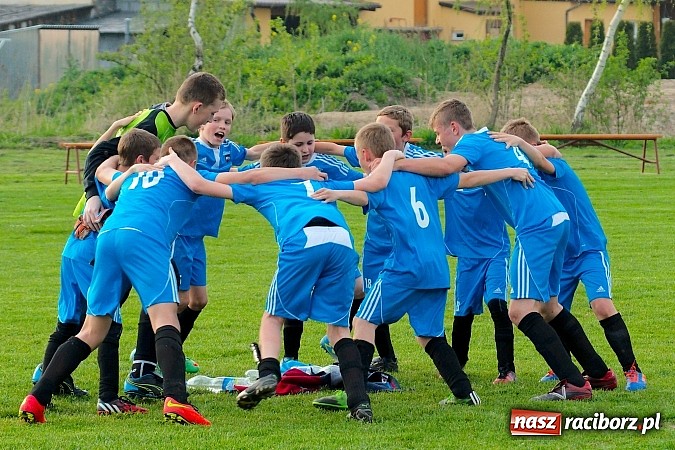 Zdjęcie w galerii na portalu naszraciborz.pl: Waleczna gra Pawłowa. Trzy punkty Borucina wiadomości z regionu