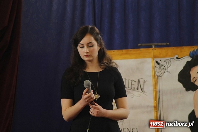 Zdjęcie w galerii na portalu naszraciborz.pl: II LO pożegnało swoich maturzystów. Teraz już tylko nauka przed egzaminem dojrzałości wiadomości z regionu