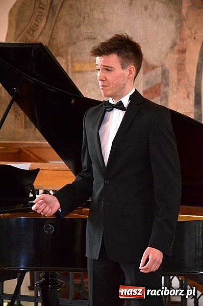 Zdjęcie w galerii na portalu naszraciborz.pl: Twarzą w twarz - nowa wystawa w Muzeum wiadomości z regionu