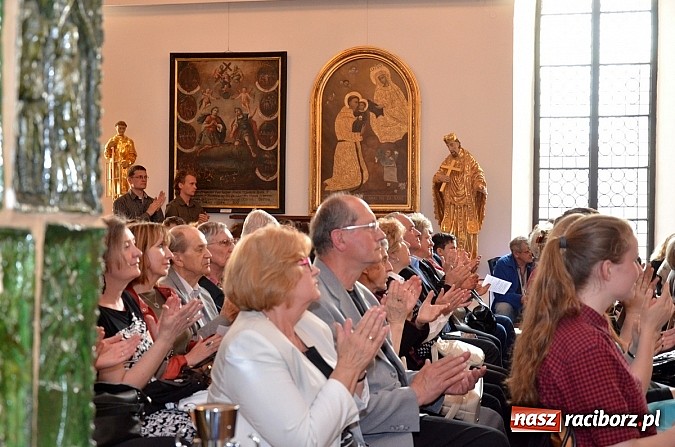 Zdjęcie w galerii na portalu naszraciborz.pl: Twarzą w twarz - nowa wystawa w Muzeum wiadomości z regionu