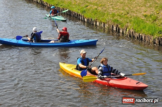 Zdjęcie w galerii na portalu naszraciborz.pl: Rekordowe VI Wielkie Sprzątanie Rzeki Rudy z Podróżnikiem Roku National Geographic wiadomości z regionu