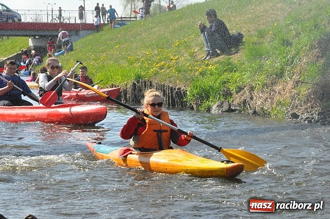 Zdjęcie w galerii na portalu naszraciborz.pl: Rekordowe VI Wielkie Sprzątanie Rzeki Rudy z Podróżnikiem Roku National Geographic wiadomości z regionu