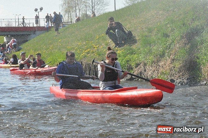 Zdjęcie w galerii na portalu naszraciborz.pl: Rekordowe VI Wielkie Sprzątanie Rzeki Rudy z Podróżnikiem Roku National Geographic wiadomości z regionu