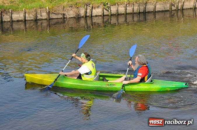Zdjęcie w galerii na portalu naszraciborz.pl: Rekordowe VI Wielkie Sprzątanie Rzeki Rudy z Podróżnikiem Roku National Geographic wiadomości z regionu
