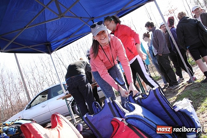 Zdjęcie w galerii na portalu naszraciborz.pl: VI Sprzątanie Rzeki Rudy - znajdź się na zdjęciu wiadomości z regionu