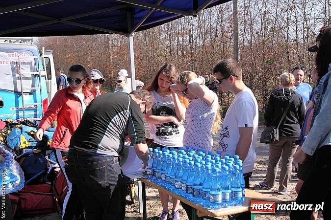 Zdjęcie w galerii na portalu naszraciborz.pl: VI Sprzątanie Rzeki Rudy - znajdź się na zdjęciu wiadomości z regionu