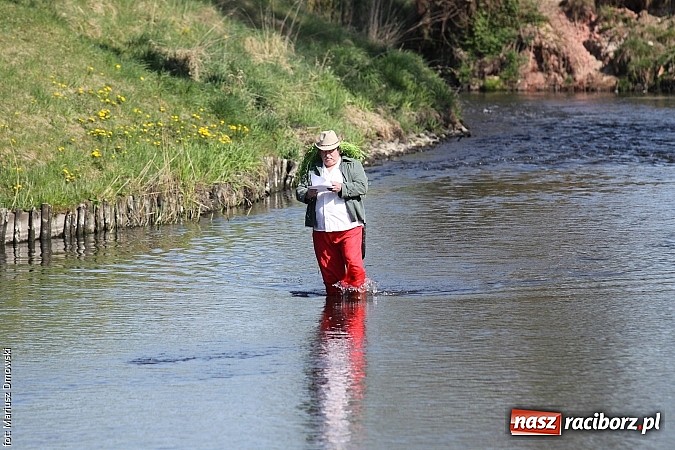 Zdjęcie w galerii na portalu naszraciborz.pl: VI Sprzątanie Rzeki Rudy - znajdź się na zdjęciu wiadomości z regionu