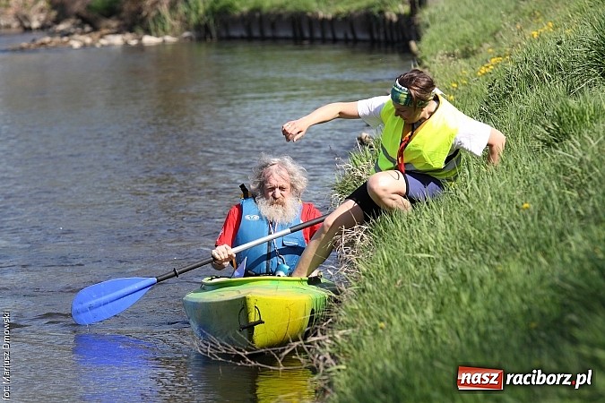 Zdjęcie w galerii na portalu naszraciborz.pl: VI Sprzątanie Rzeki Rudy - znajdź się na zdjęciu wiadomości z regionu